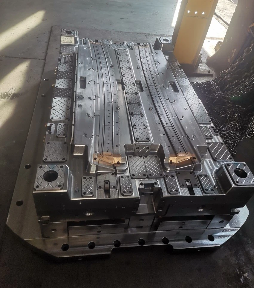 Trim panel mould 004